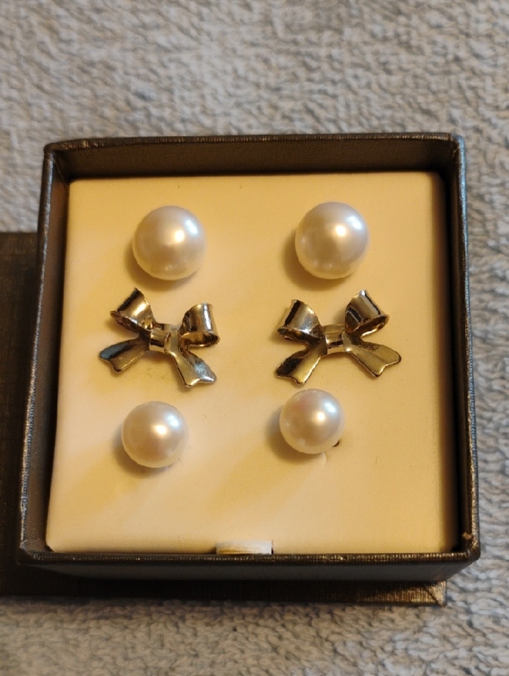Fresh Water Pearl Earrings